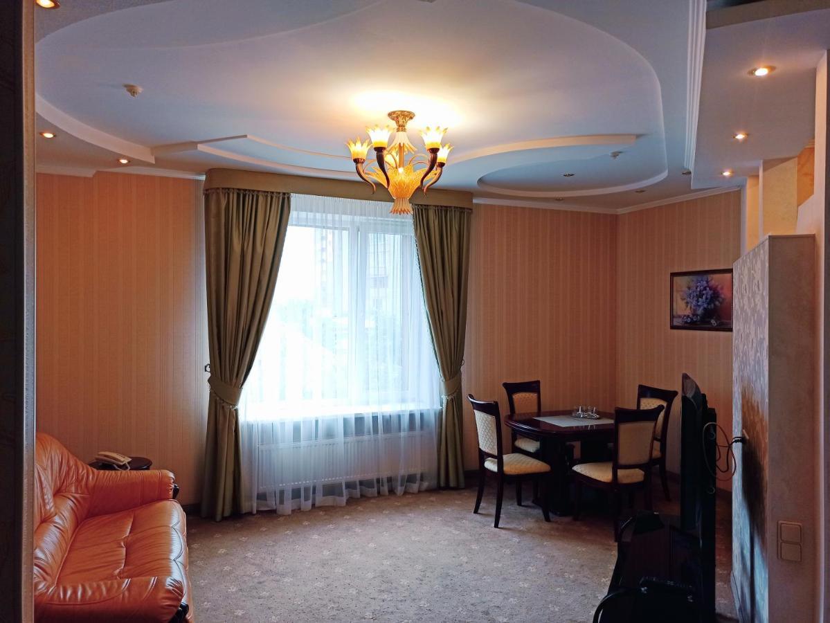 Hotel Status Vinnytsia Luaran gambar